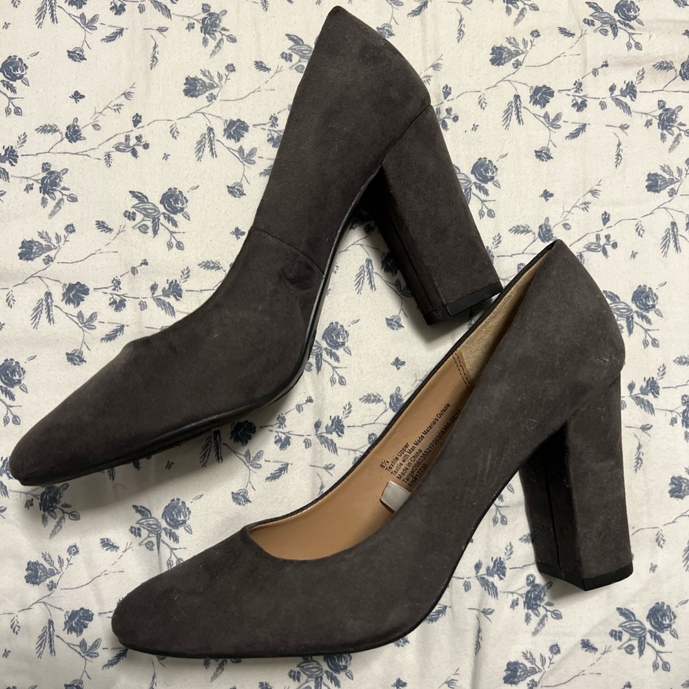 Gray Heels